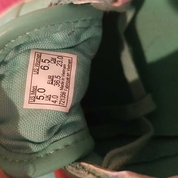 Teal Van's size 6.5 - Picture 3 of 6